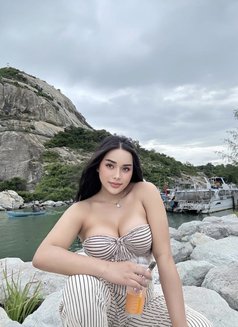 Professional Massage and Vvip Service - Transsexual escort in Dammam Photo 13 of 14