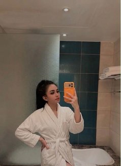 Professional massage Full service - puta in Muscat Photo 7 of 12