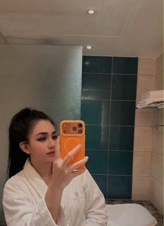 Professional massage Full service - puta in Muscat Photo 8 of 12