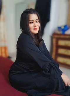 Professional Massage New Girl Muscut - puta in Muscat Photo 3 of 13