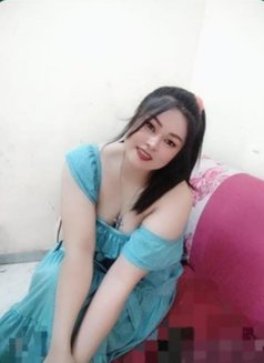 Professional Massage New Girl Muscut - puta in Muscat Photo 7 of 13