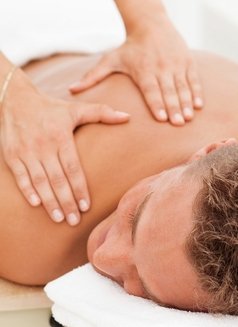 Professional Massage - masseuse in Riyadh Photo 4 of 8
