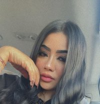 Alicha full service - escort in Doha