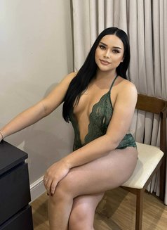 Professional massage Vvip service - Transsexual escort in Dammam Photo 10 of 13