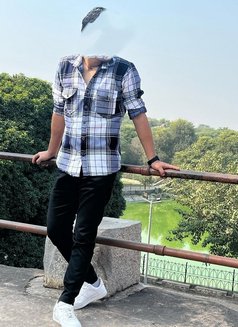 Professional Massager - Male escort in Noida Photo 1 of 2