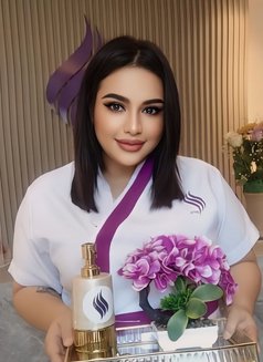 Professional Masseuse 🇹🇭 - puta in Riyadh Photo 1 of 5