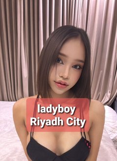 BAHRIAN / Riyadh Vip Service - masseuse in Al Manama Photo 14 of 14