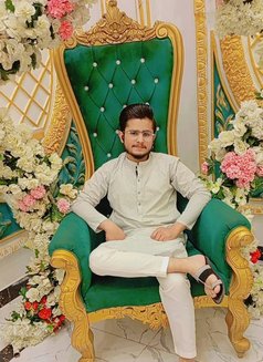 Professor - Male escort in Lahore Photo 9 of 11