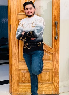 Professor - Male escort in Lahore Photo 8 of 8