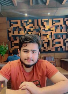 Professor - Male escort in Lahore Photo 6 of 7