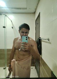 Pronoy - Male escort in Kolkata Photo 3 of 9