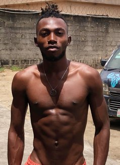 Prosper - Acompañantes masculino in Lagos, Nigeria Photo 1 of 4