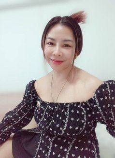 Prostate Treatment, Yoni, Lingam - Masajista in Bangkok Photo 9 of 9