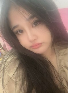 Provide 🇷12girl Incall Outcall Open 24h - puta in Belgrade Photo 1 of 7