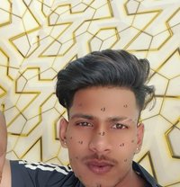 Prvt Orio - Acompañantes masculino in New Delhi