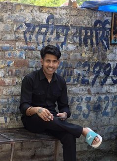 Prvt Orio - Acompañantes masculino in New Delhi Photo 11 of 14