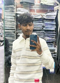 Prvt Orio - Acompañantes masculino in New Delhi Photo 12 of 14