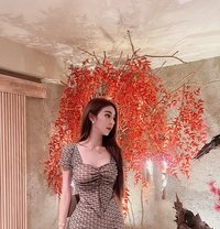 Stella - Transsexual escort in Bangkok Photo 6 of 13