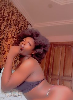 Puff to To - Transsexual escort in Abuja Photo 5 of 7