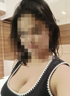 Puja Independent College Girl - puta in Mumbai Photo 2 of 2