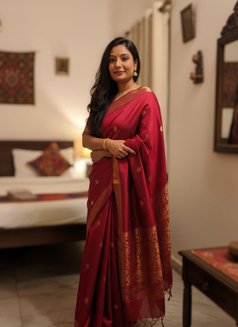 Puja - escort in Hyderabad Photo 2 of 7