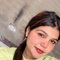 Nidhii (LIVE CAM & MEET) - puta in Bangalore Photo 2 of 8