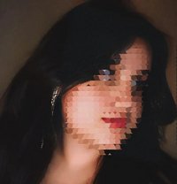 Puja singh ( cam session or real meet) - puta in Bangalore