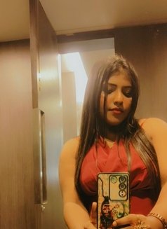 Puja Singh - escort in Kolkata Photo 7 of 8