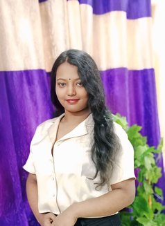 arohi Want to Meet You - puta in Bangalore Photo 7 of 8