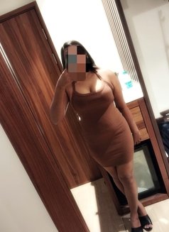 Pummy - escort in Kolkata Photo 4 of 6