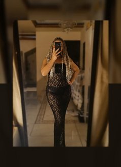 Pun Pun - masseuse in Pattaya Photo 1 of 3