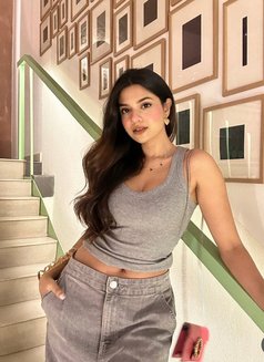 Punam Escorts Service - escort in Bangkok Photo 2 of 3