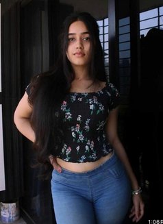 Punam Escorts Service - escort in Berlin Photo 1 of 4