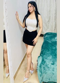 Punam Roy - puta in Mumbai Photo 4 of 4