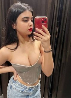Gurgaon❣️high Profile Call Girls - puta in Gurgaon Photo 1 of 2
