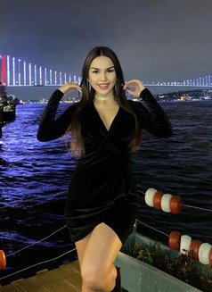 Pune Russian Escort Star Hotel Provide - puta in Pune Photo 2 of 2