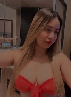 Pune Vip Call Girl Service - puta in Pune Photo 2 of 3