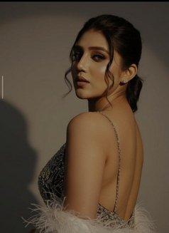 Pune Vip Call Girl Service - puta in Pune Photo 3 of 3