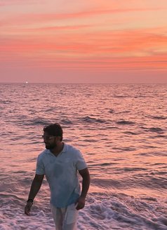 Puneet Choudhary - Male escort in New Delhi Photo 3 of 5