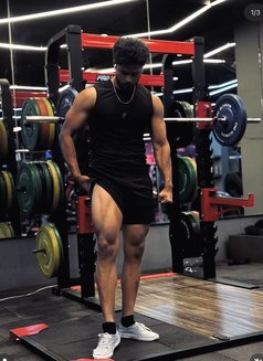 Punjabi Mundaaa - Male escort in Noida Photo 9 of 10