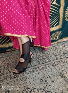 MILKY BOOBS CAM/MEET SAREE GIRL - escort in New Delhi Photo 14 of 14