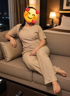 🟢PUNJABI KUDI AIRHOSTESS/NO AGENT - puta in New Delhi Photo 10 of 22