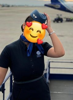🟢PUNJABI KUDI AIRHOSTESS/NO AGENT - puta in New Delhi Photo 9 of 22