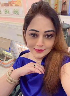 Punjabi Mistress Girl in Dubai - puta in Dubai Photo 3 of 5