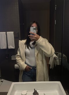 Pure Bottom $200 - Acompañantes transexual in Singapore Photo 3 of 6