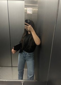 Pure Bottom $200 - Acompañantes transexual in Singapore Photo 4 of 6