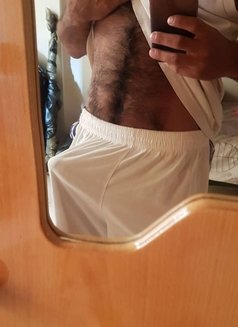 Pure TOP Daddy الاسمر - Male escort in Beirut Photo 3 of 4