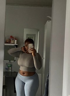 Purity - puta in Guangzhou Photo 3 of 4