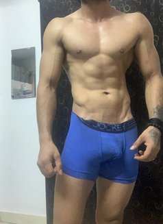 Purush - Acompañantes masculino in Mumbai Photo 2 of 2