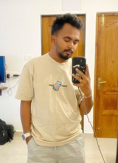 Purvaj - Male escort in Surat Photo 1 of 3